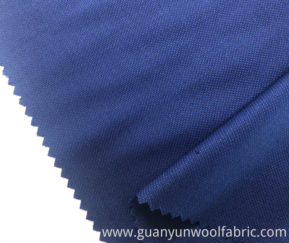 Worsted wool fabric